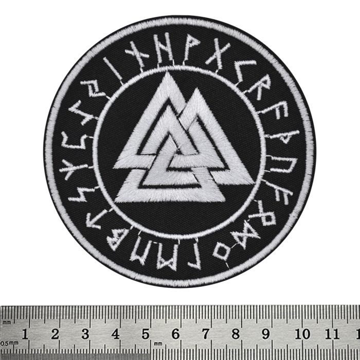 Patch Valknut (futark) is round