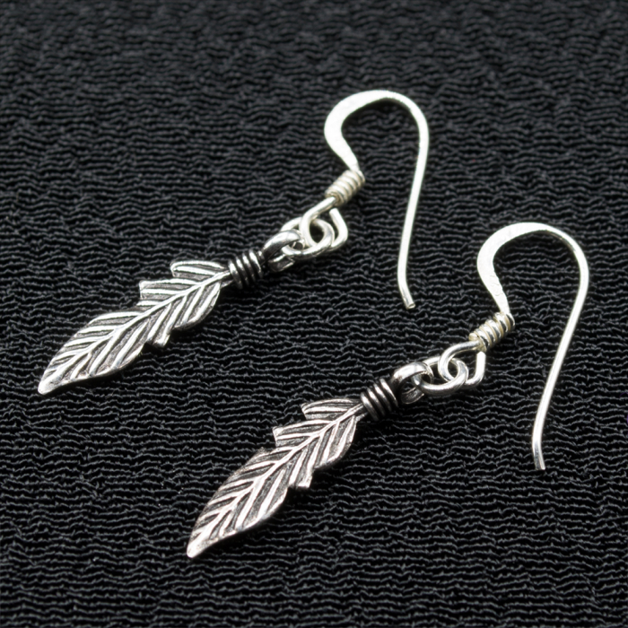 Hook earring Feather (silver, 925 assay value) (ehs-025)