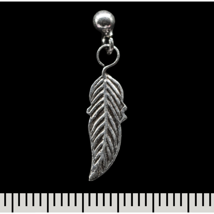 Feather Stud Earring (silver, 925 assay value) (st-036)