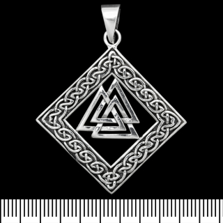 Valknuts pendant in a rhombus with a braided pattern (silver, 925 assay value) (sp-183)