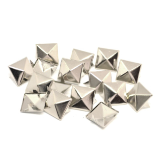 12*12 mm Pyramid, Package (50 Pieces) Rivet