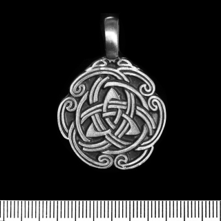 Pattern with Triquetra (pth-025) Pendant