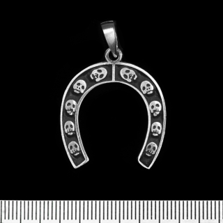 Horseshoe with Skulls (pth-027) Pendant
