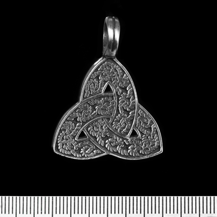 Triquetra with a Pattern (pth-045) Pendant