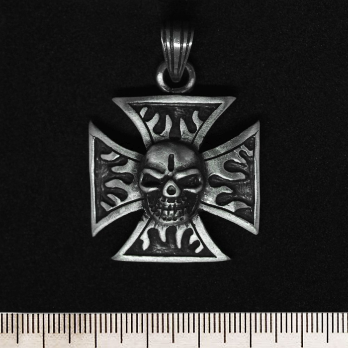 Templar Cross with Skull (pth-087) Pendant