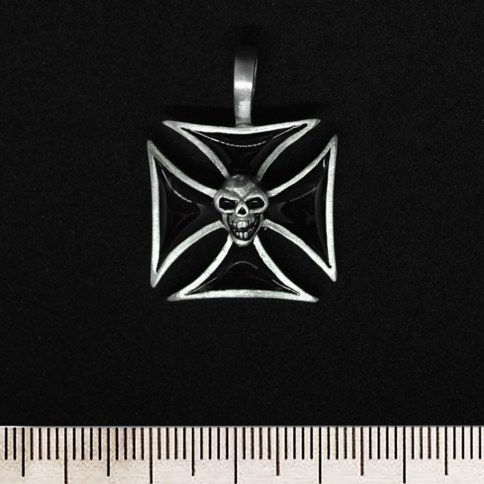Black Templar Cross with Skull (pth-088) Pendant