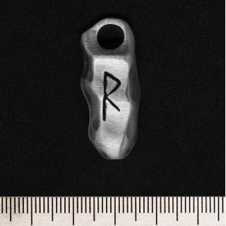 Raido Runo (pth-110) Pendant