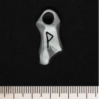 Vunyo Rune (pth-112) Pendant