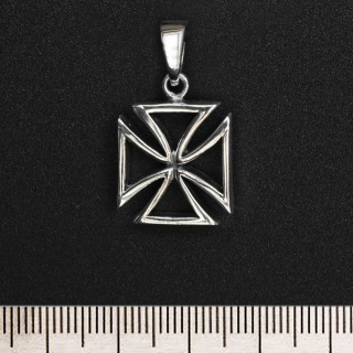 Small Templar Cross (925 Silver) Pendant