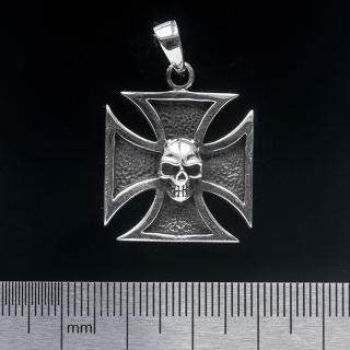 Black Templar Cross with a Skull (925 Silver) Pendant
