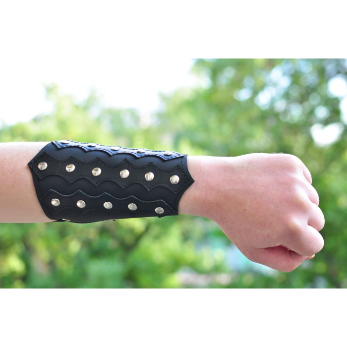 Holnitens №341 Small Bracer
