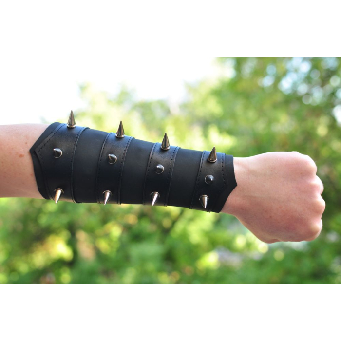Big Spikes №356 Big Bracer