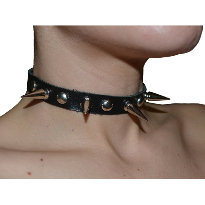 Spikes and Round Rivet №101 Collar
