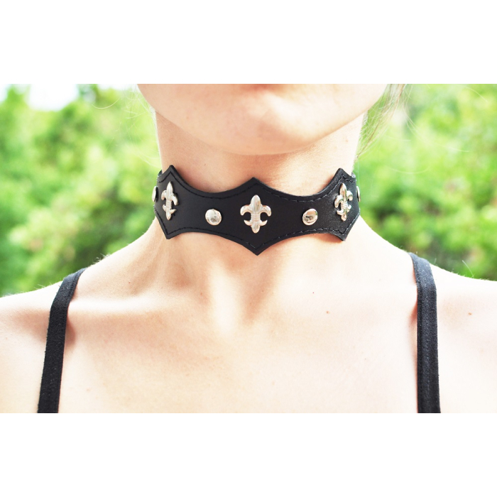 Collar Heraldic Lily №300