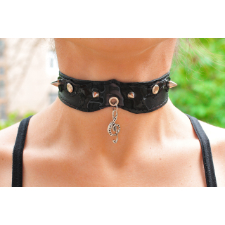 Treble Clef with a Pattern Pendant (Silver Color) (ar-006) Collar